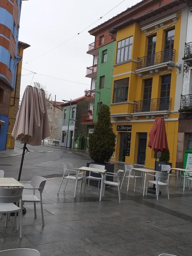 Albergue La Plaza Tineo Exterior photo